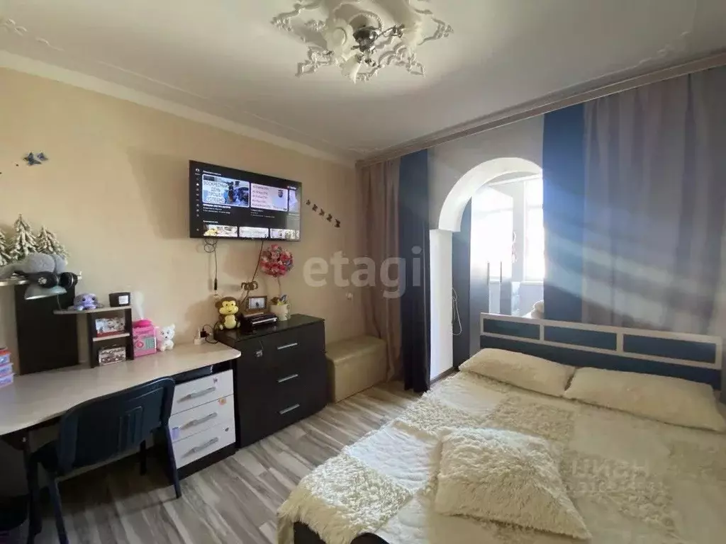 4-к кв. Карачаево-Черкесия, Черкесск Октябрьская ул., 376 (107.0 м) - Фото 0
