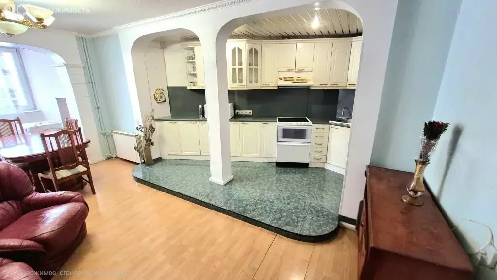 4-комнатная квартира: Дзержинск, микрорайон Западный, бульвар ... - Фото 2