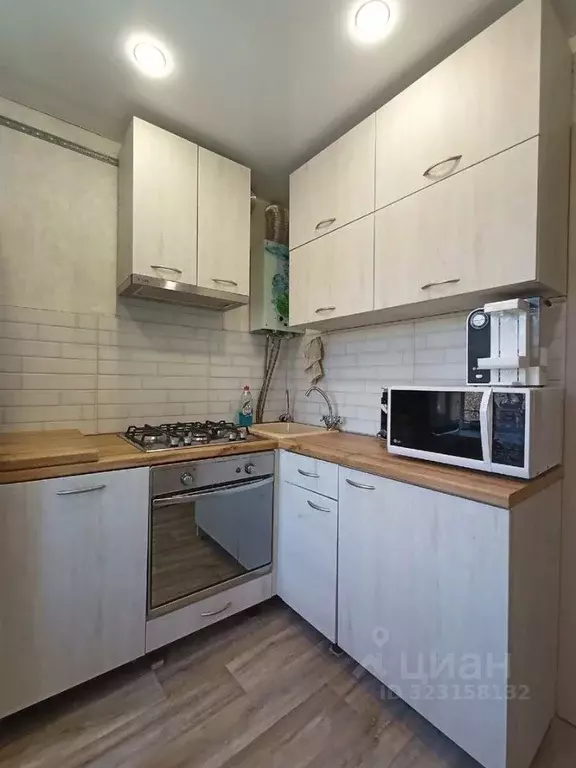 2-к кв. Саратовская область, Саратов просп. Имени 50 лет Октября, 13 ... - Фото 1