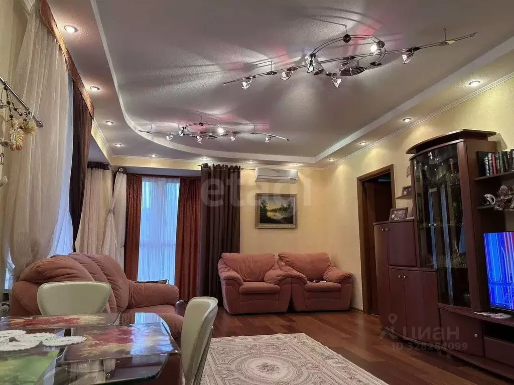 2-к кв. Крым, Алушта ул. Платановая (68.5 м) - Фото 1