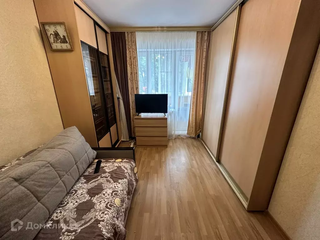 Продаётся 4-к квартира, 57 м - Фото 0
