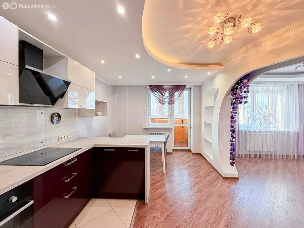 2-комнатная квартира: Тюмень, Харьковская улица, 65А (62 м) - Фото 1