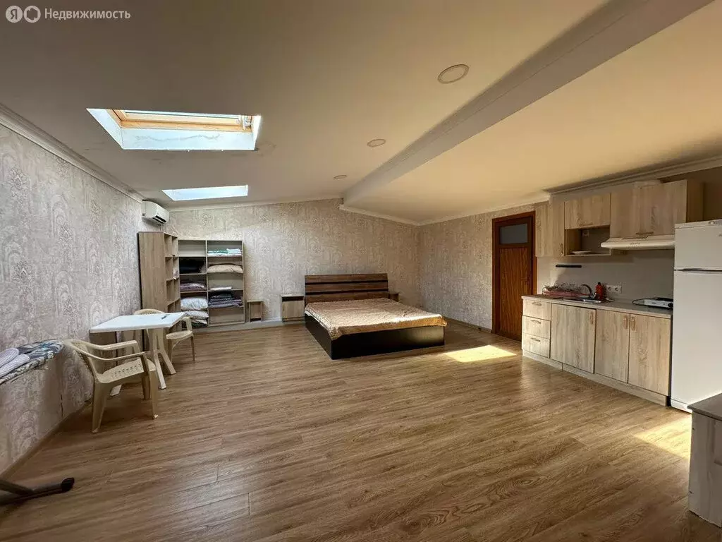 4-комнатная квартира: Каспийск, улица Ленина, 52 (150 м) - Фото 1