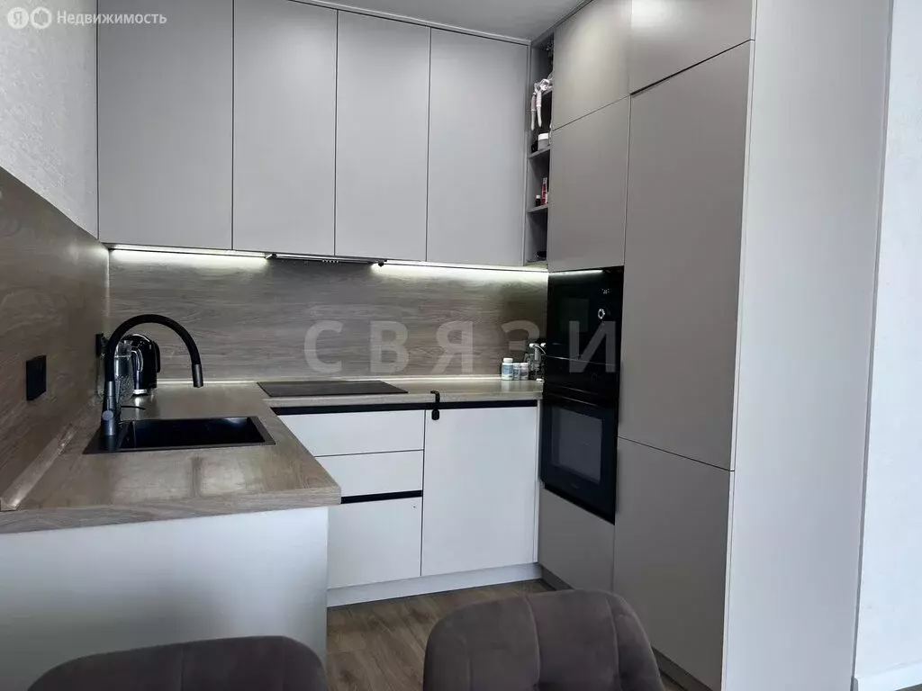 1-комнатная квартира: Тюмень, улица Александра Звягина, 9 (41.1 м) - Фото 1
