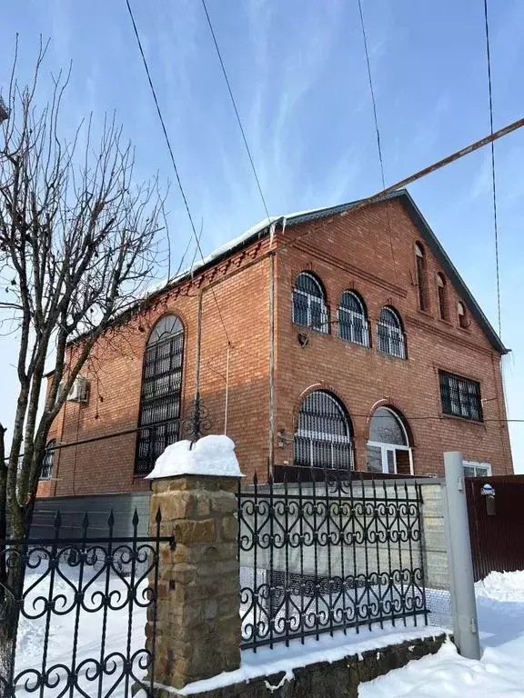 Дом в Краснодарский край, Мостовской пгт ул. Урицкого, 165/2В (210 м) - Фото 0