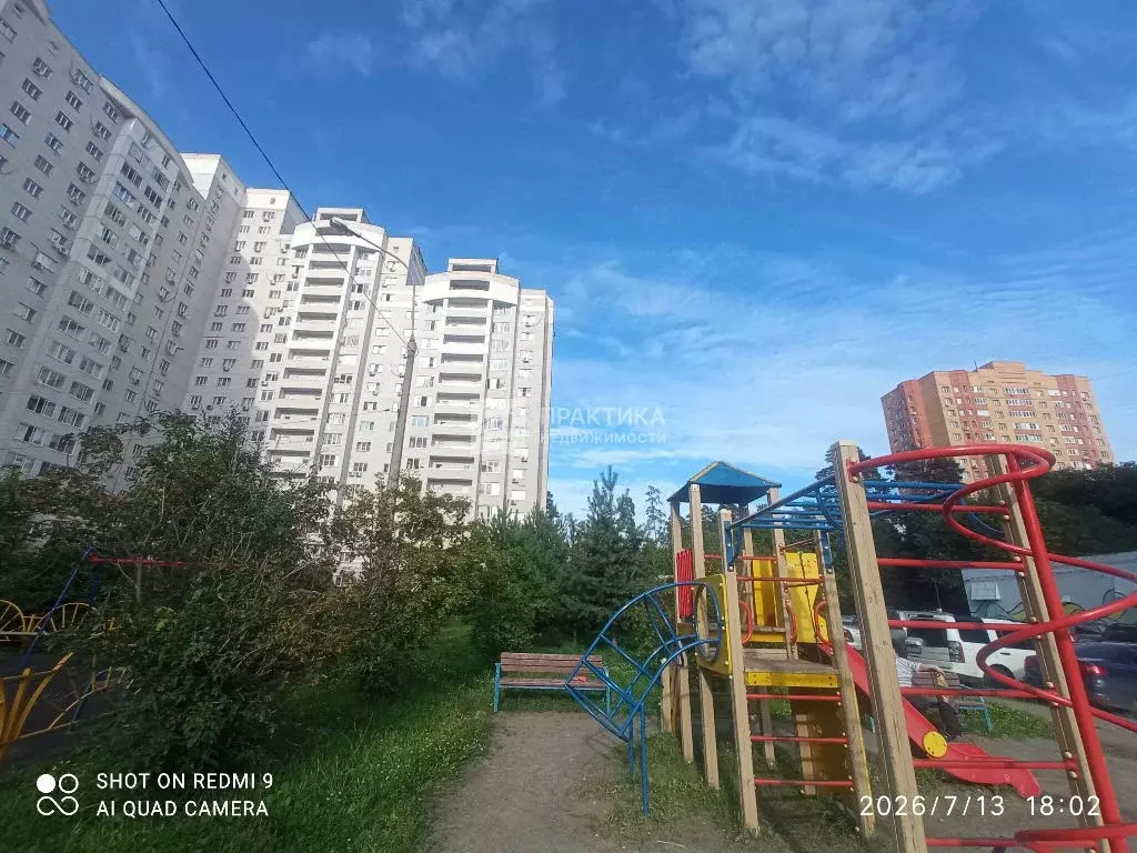 Продается 4-комнатная квартира - Фото 2