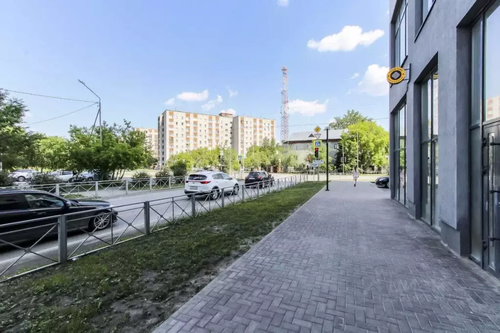 Помещение свободного назначения в Тюменская область, Тюмень ул. ... - Фото 1