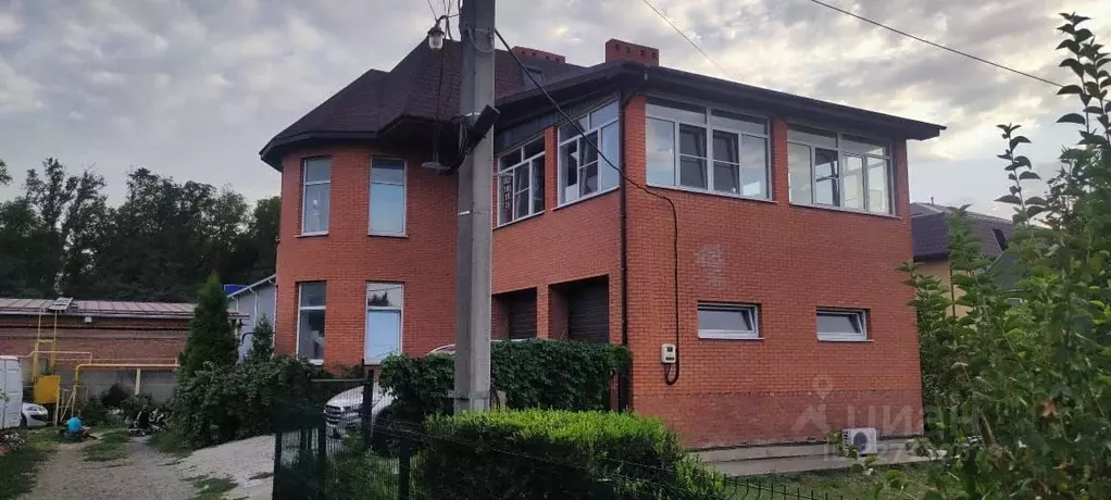 Дом в Ростовская область, Аксай Газовик садовое товарищество,  (461 м) - Фото 1