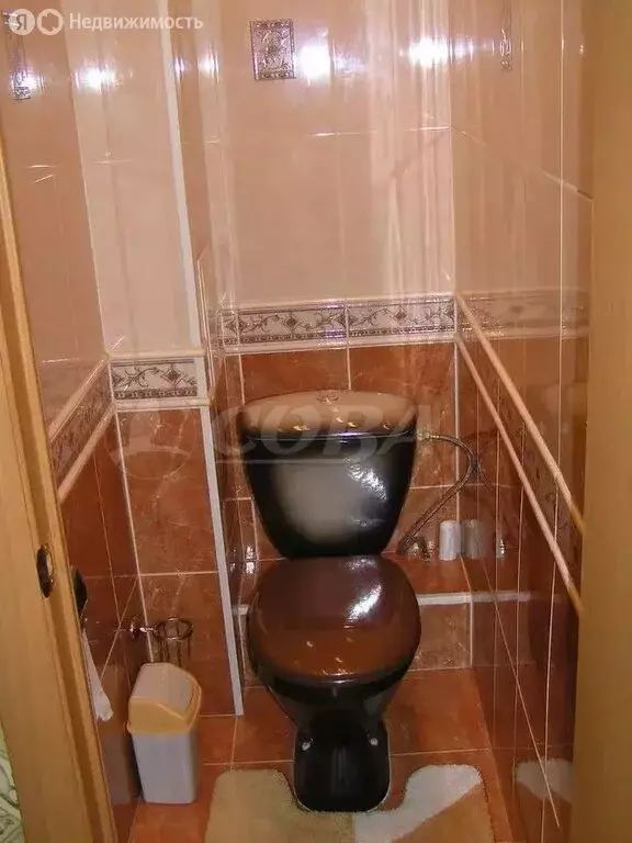 2-комнатная квартира: Тюмень, улица Пермякова, 21 (51 м) - Фото 0