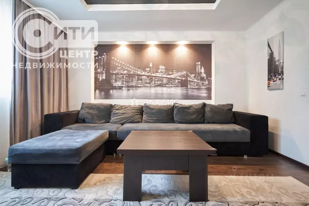 2-к кв. Воронежская область, Воронеж ул. Челюскинцев, 101В (72.2 м) - Фото 1