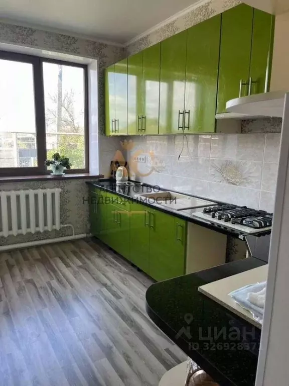 Дом в Крым, Джанкойский район, с. Яркое ул. Садовая, 37А (190 м) - Фото 1