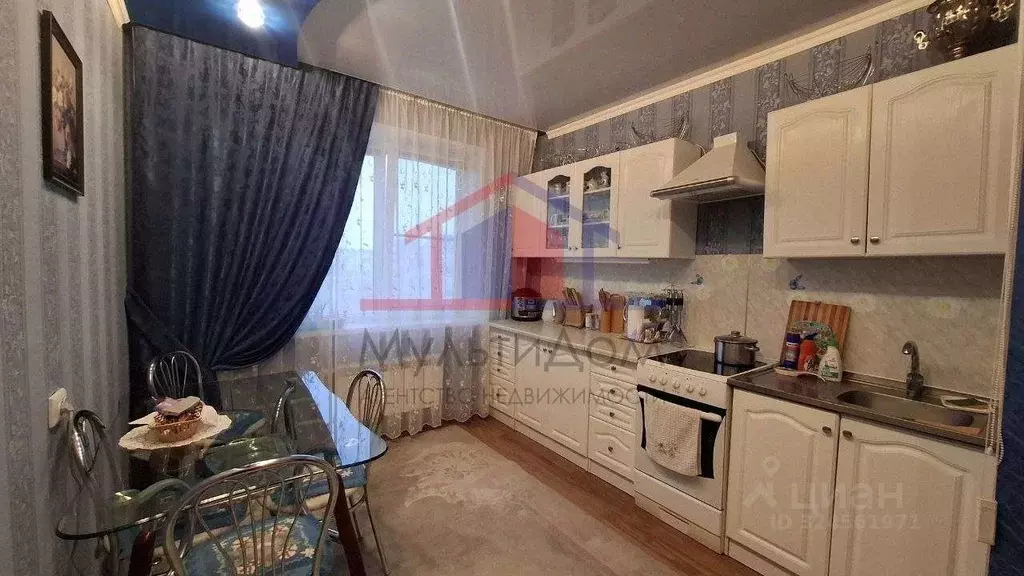 3-к кв. Белгородская область, Старый Оскол Королева мкр, 1 (62.8 м) - Фото 1