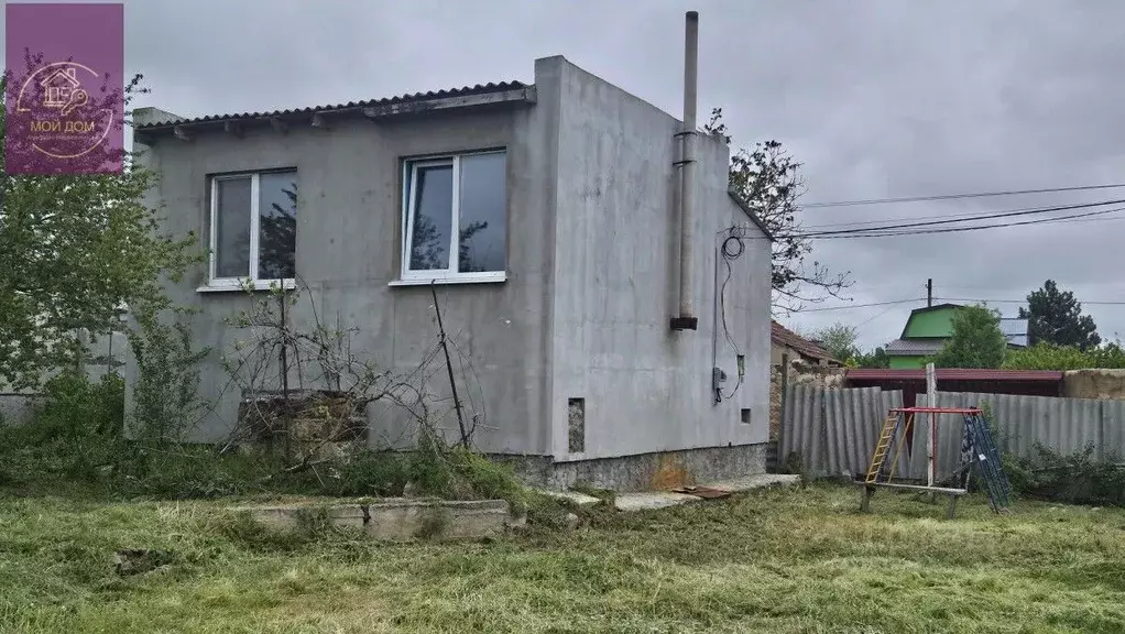 Дом в Крым, Сакский район, Суворовское с/пос, с. Великое  (65 м) - Фото 1