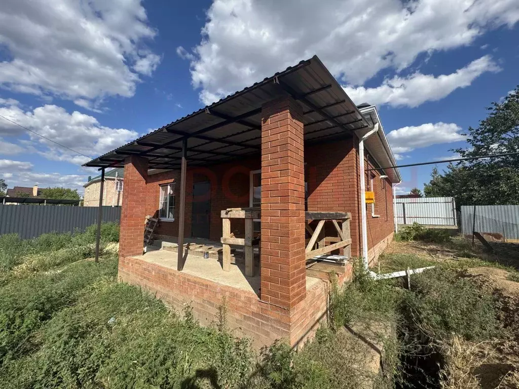 Дом в Ростовская область, Новочеркасск Сарматская ул., 108 (100 м) - Фото 2