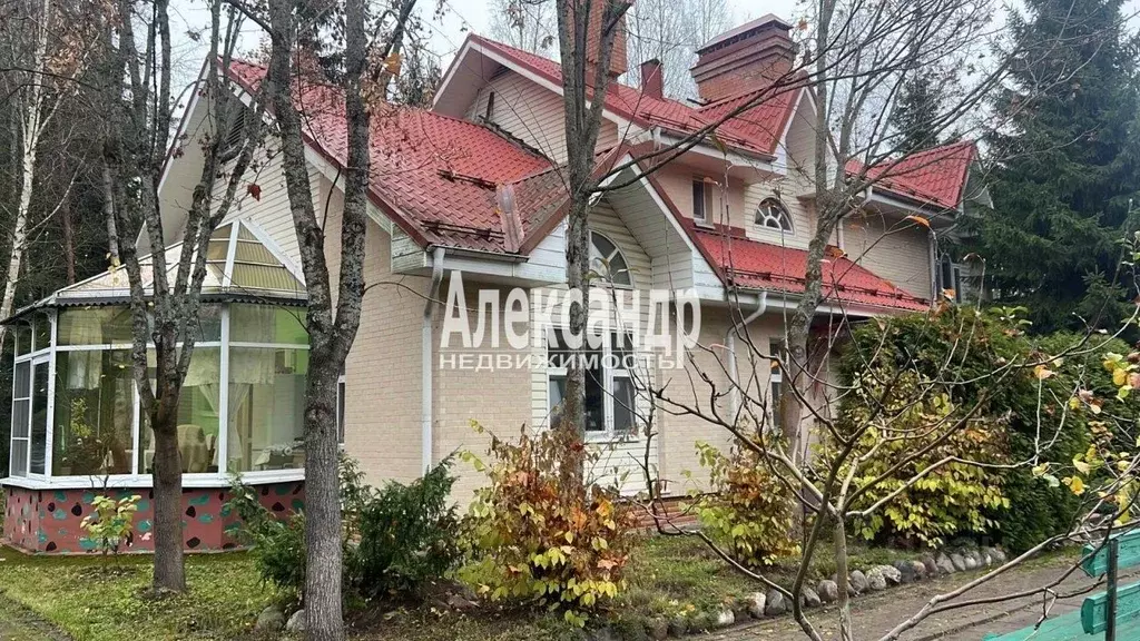 Дом в Ленинградская область, Всеволожск просп. Некрасова, 116к1 (236 ... - Фото 1