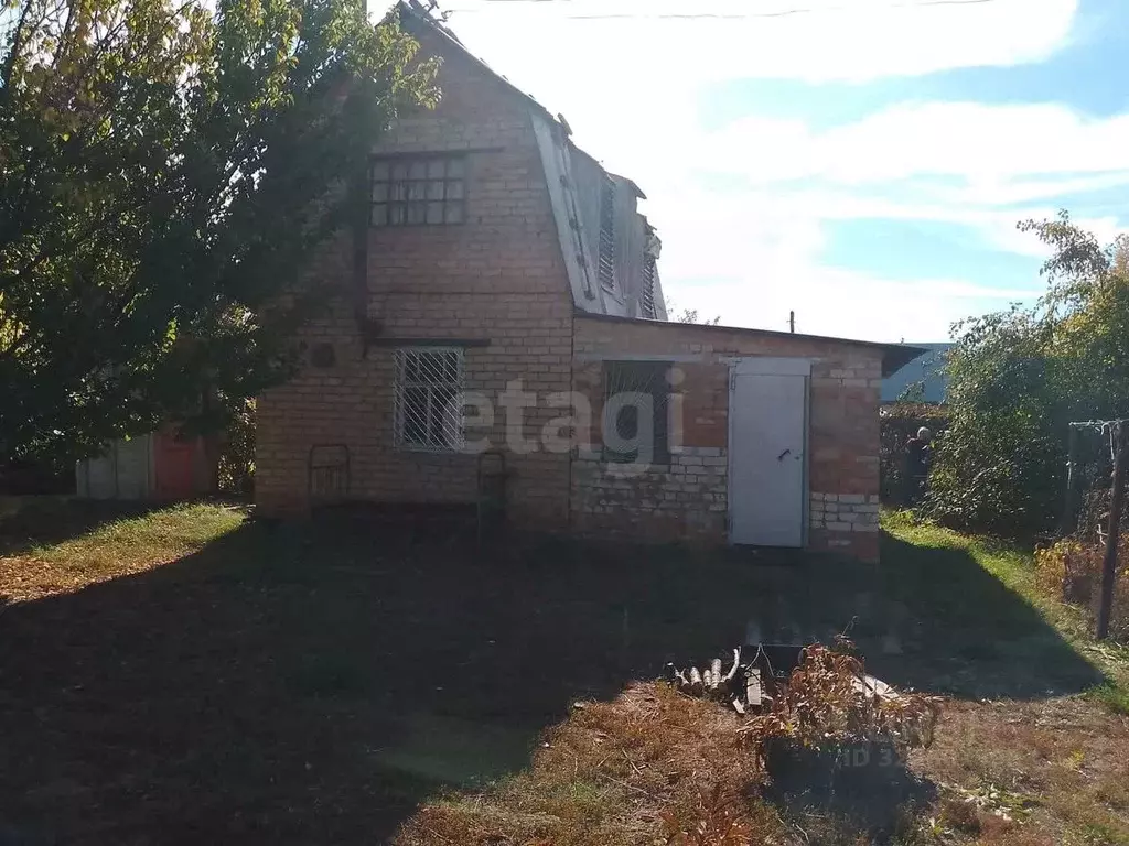Дом в Оренбургская область, Оренбургский район, Нежинский сельсовет, ... - Фото 1