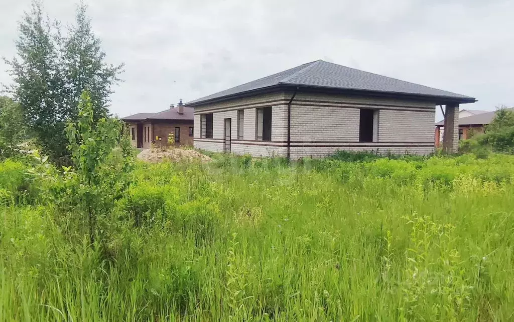 Дом в Калужская область, Калуга ул. Непокоренных Ленинградцев, 44А ... - Фото 1