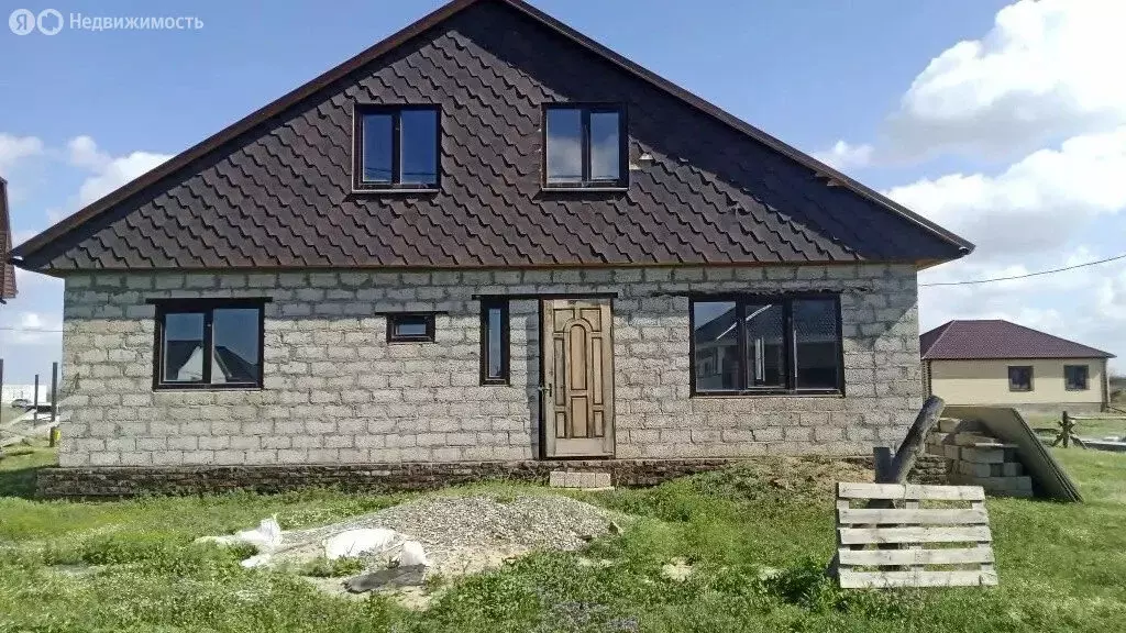 Дом в село Карагали, Цветочный переулок, 5 (150.8 м) - Фото 1