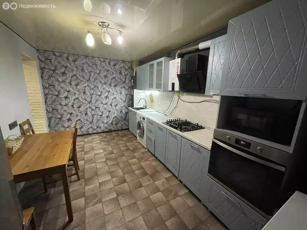 2-комнатная квартира: Белорецк, улица В. Овчаренко, 2А (57.3 м) - Фото 2