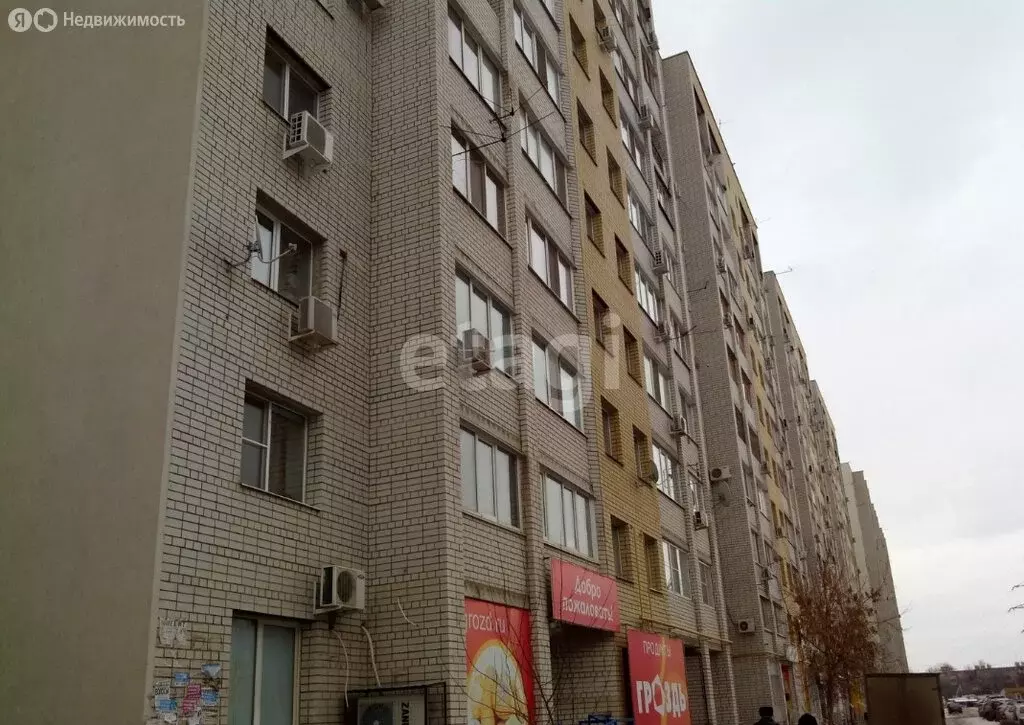 2-комнатная квартира: Энгельс, улица 148-й Черниговской Дивизии, 23 ... - Фото 2