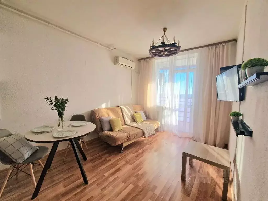 1-к кв. Свердловская область, Екатеринбург ул. Стачек, 4 (45.0 м) - Фото 0