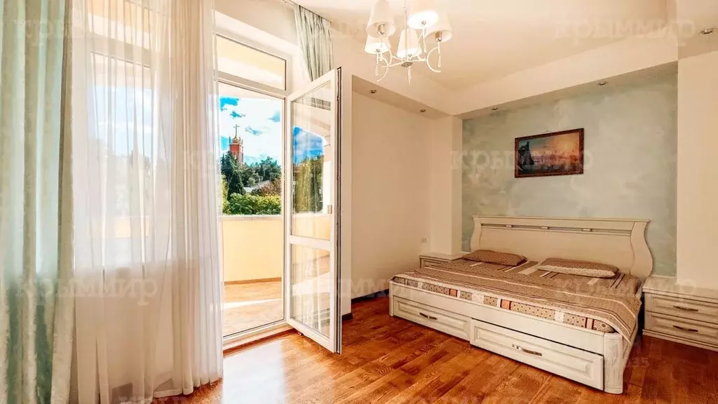 3-к кв. Крым, Ялта ул. Руданского, 8Б (95.0 м) - Фото 0