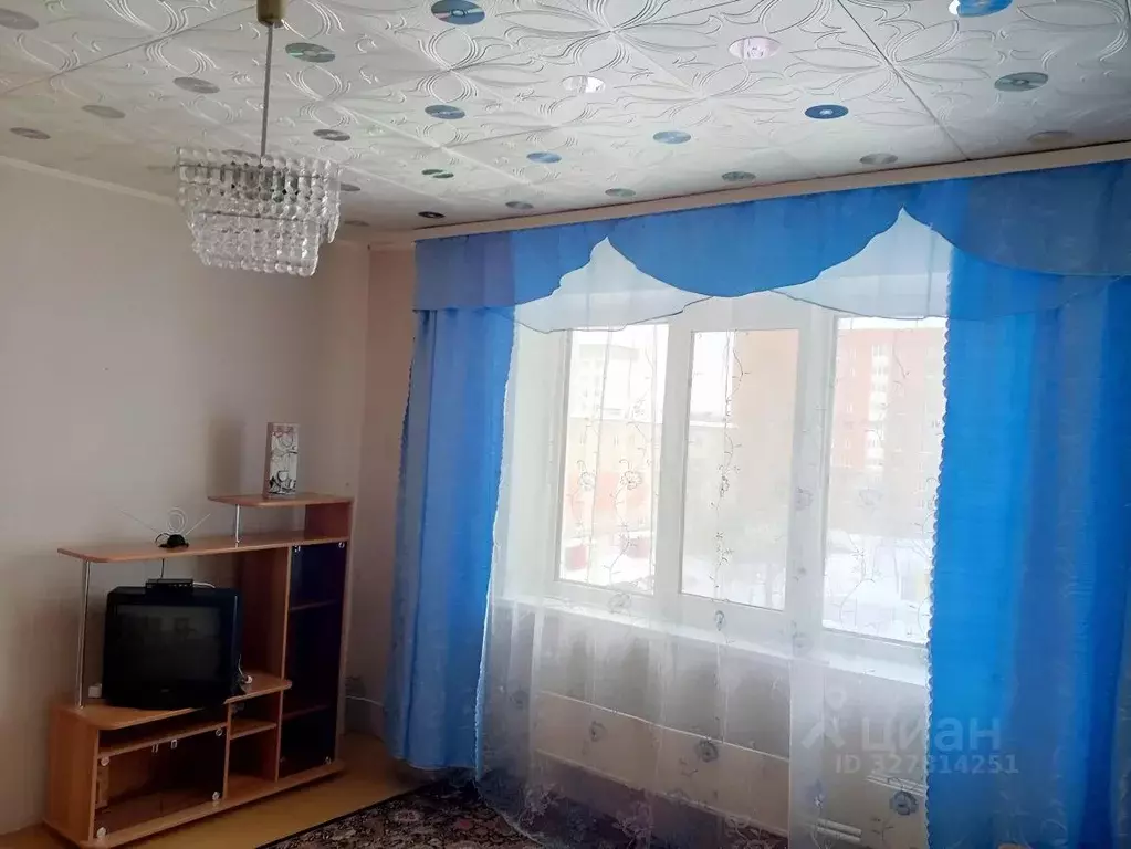 2-к кв. Пермский край, Пермь ул. Калинина, 32А (55.0 м) - Фото 1