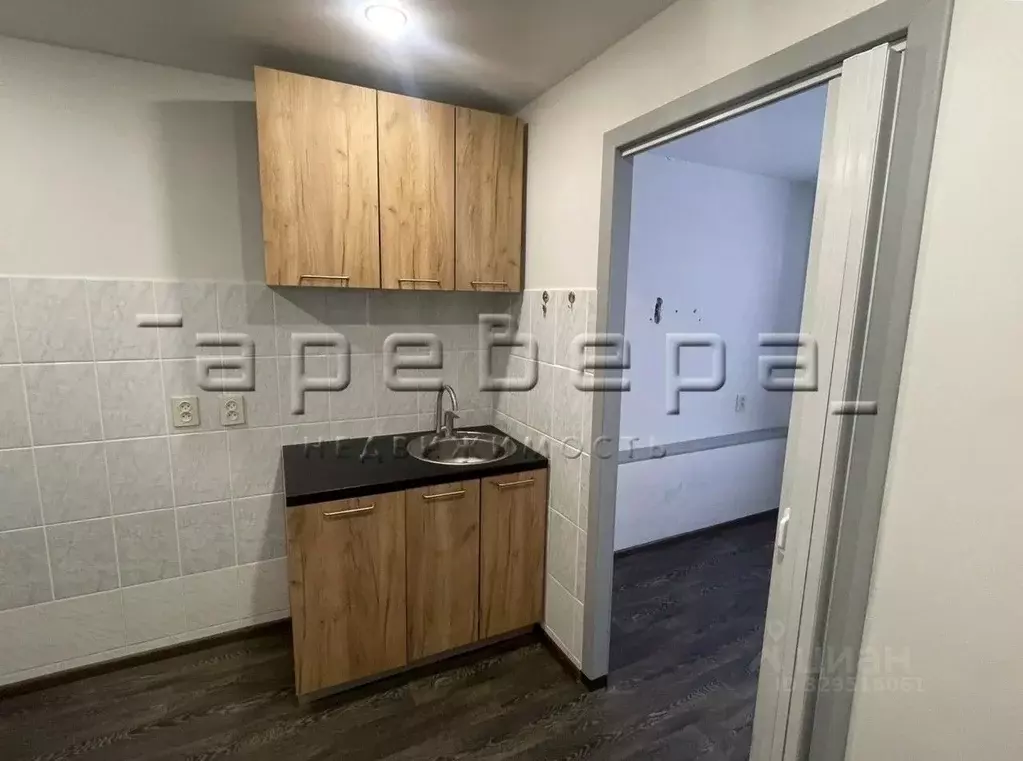 Комната Красноярский край, Красноярск Аэровокзальная ул., 8Ж (14.8 м) - Фото 2