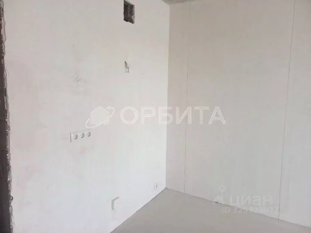 Студия Тюменская область, Тюмень ул. Василия Малкова, 12 (28.6 м) - Фото 2