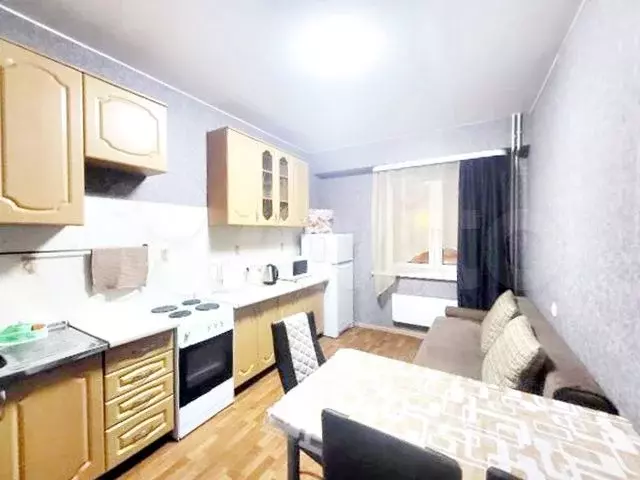3-к. квартира, 78 м, 1/9 эт. - Фото 0