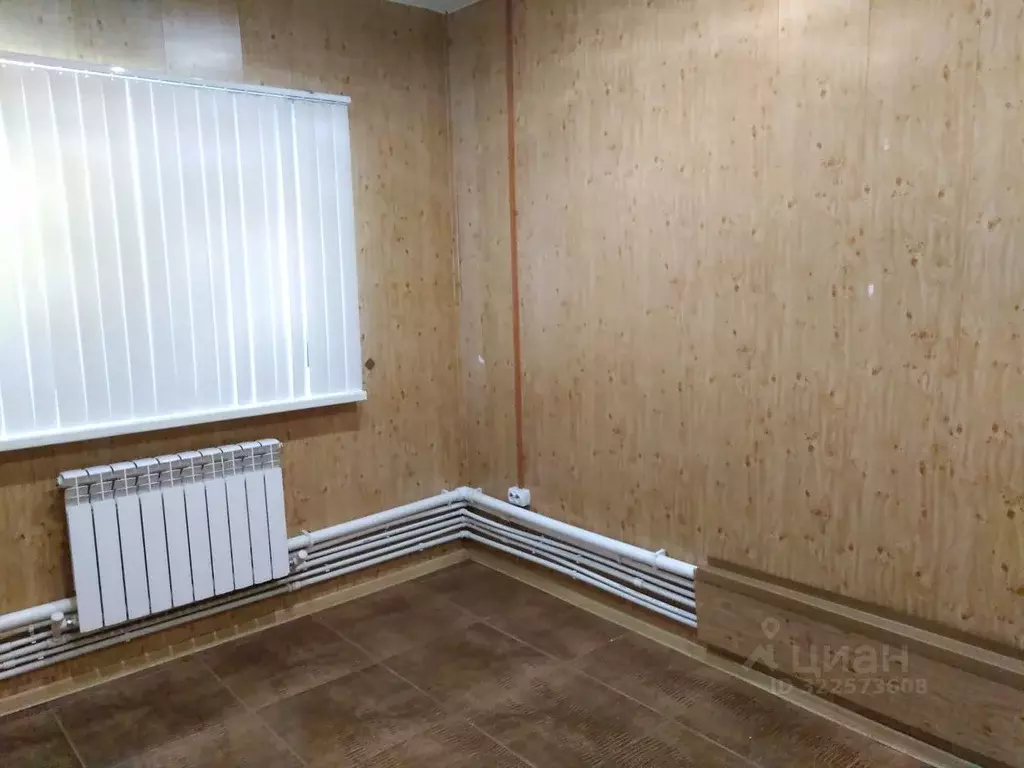 Помещение свободного назначения в Омская область, Омск Барнаульская ... - Фото 0