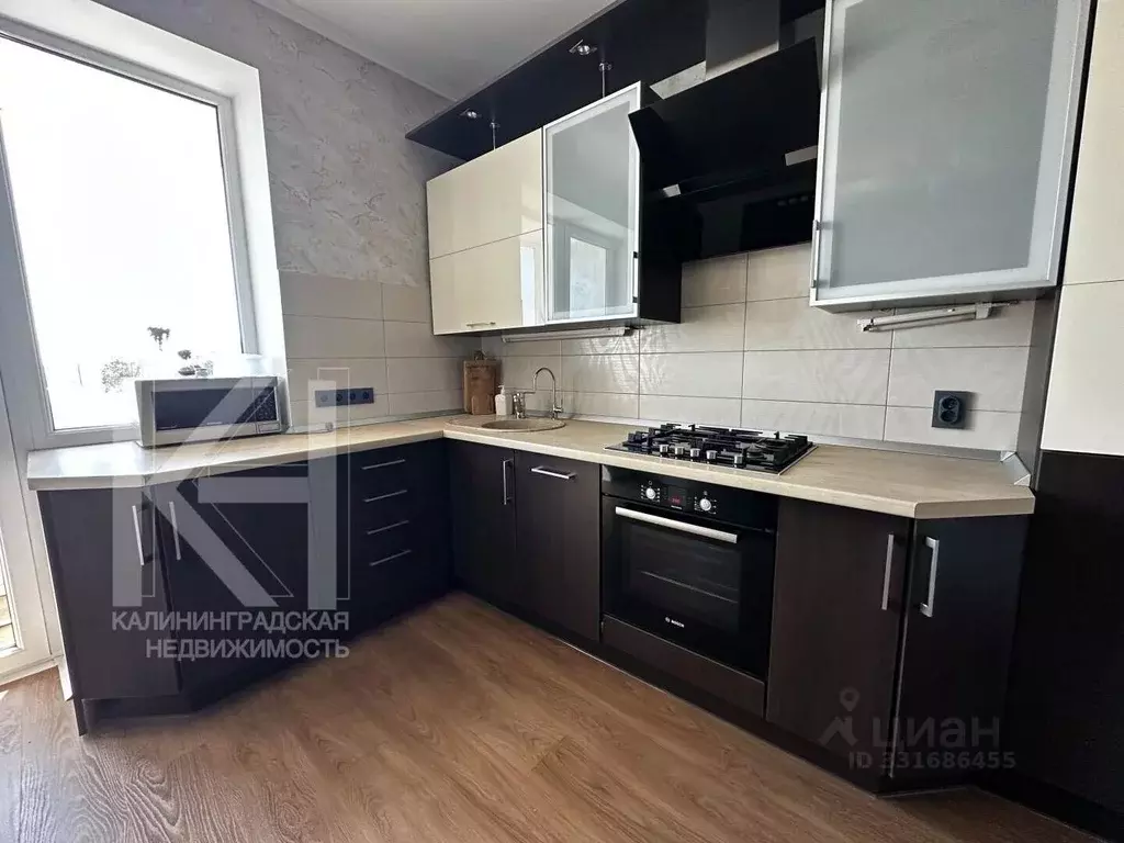 3-к кв. Калининградская область, Калининград Бассейная ул., 4 (85.0 м) - Фото 2