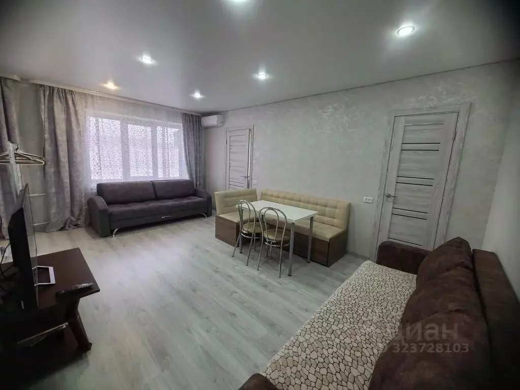 3-к кв. Самарская область, Октябрьск ул. Гоголя, 32 (48.0 м) - Фото 1