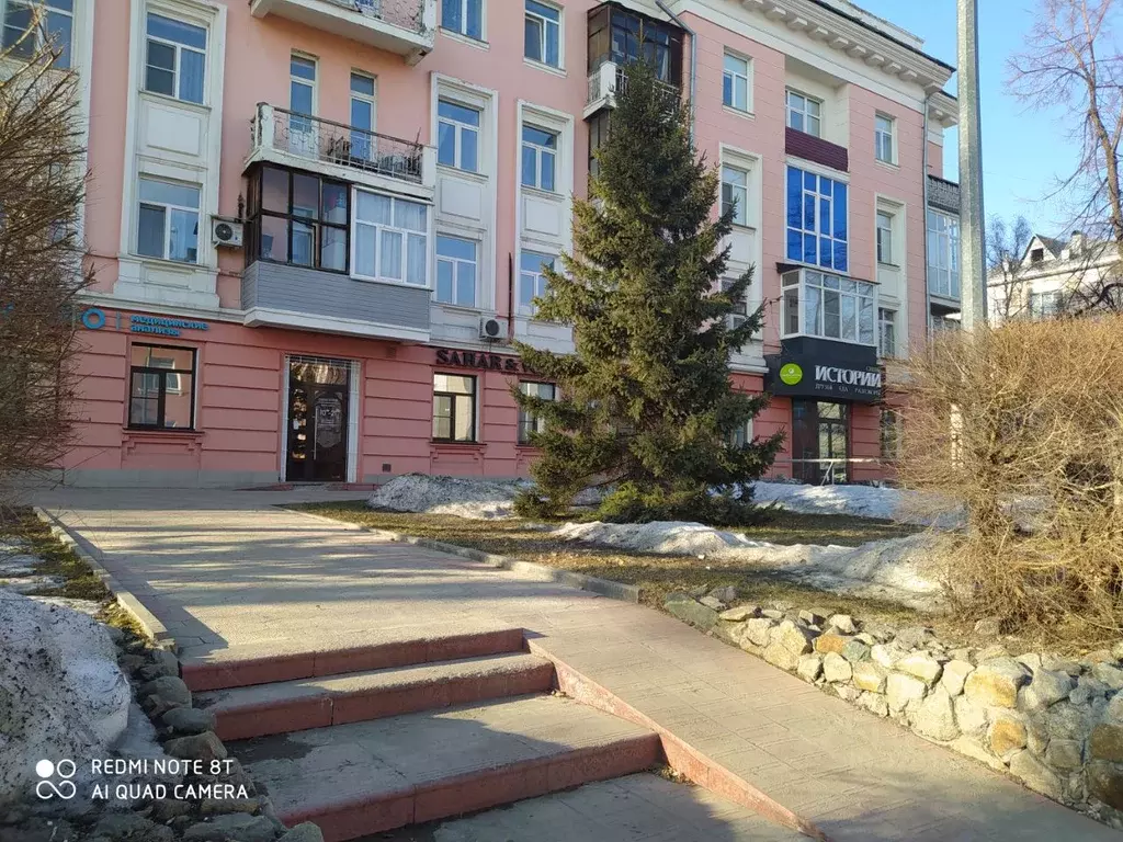 Помещение свободного назначения в Алтайский край, Барнаул просп. ... - Фото 2