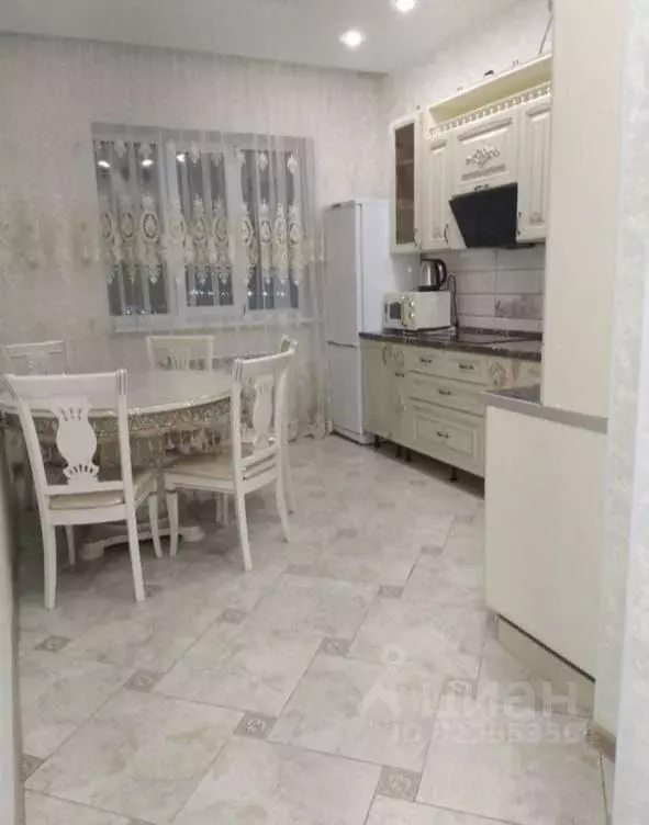 2-к кв. Омская область, Омск ул. Конева, 6 (64.3 м) - Фото 1