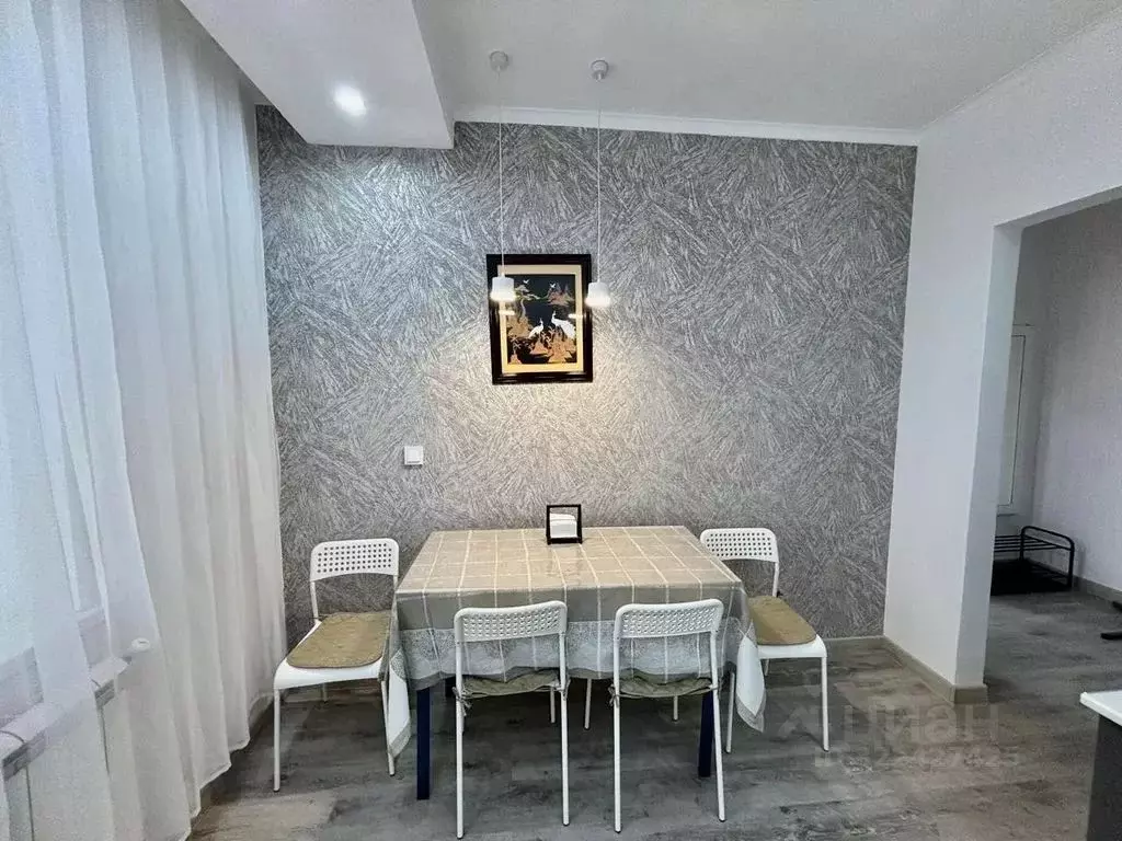 1-к кв. Калмыкия, Элиста ул. Имени Н.С. Хрущева, 15/2 (35.0 м) - Фото 1