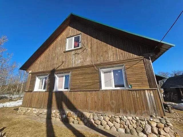Дом в Новгородская область, Валдайский район, Едровское с/пос, с. ... - Фото 1