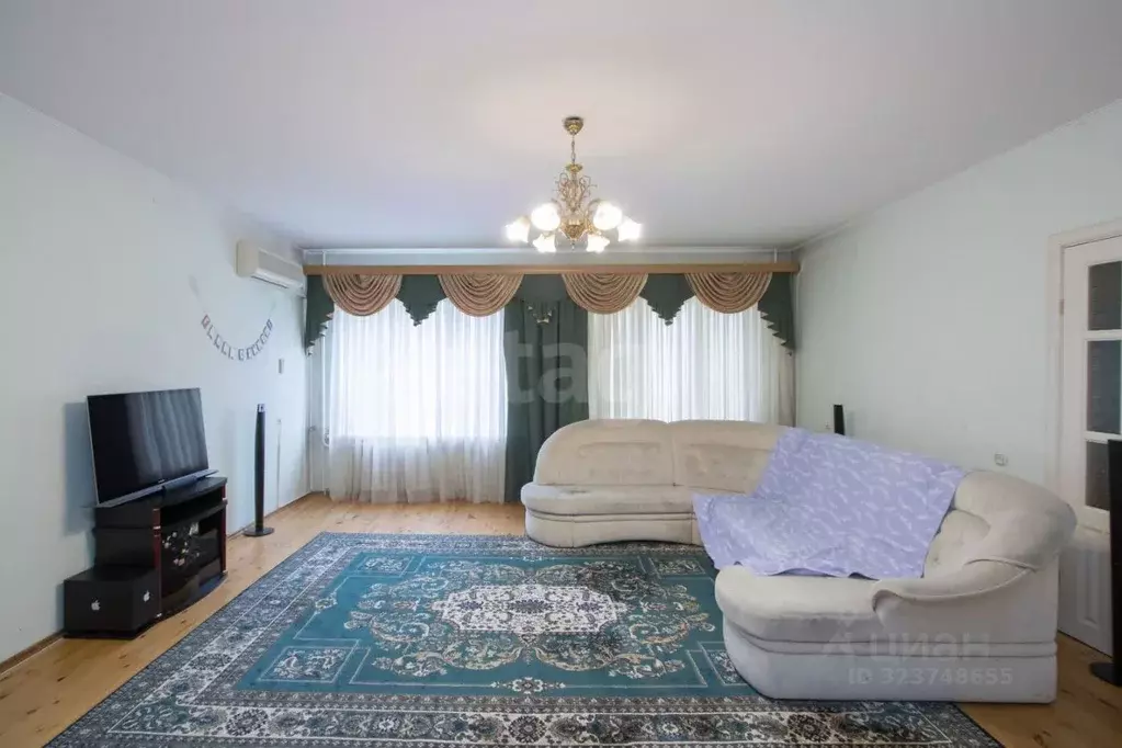 4-к кв. Тюменская область, Тюмень ул. Свердлова, 1 (145.8 м) - Фото 1