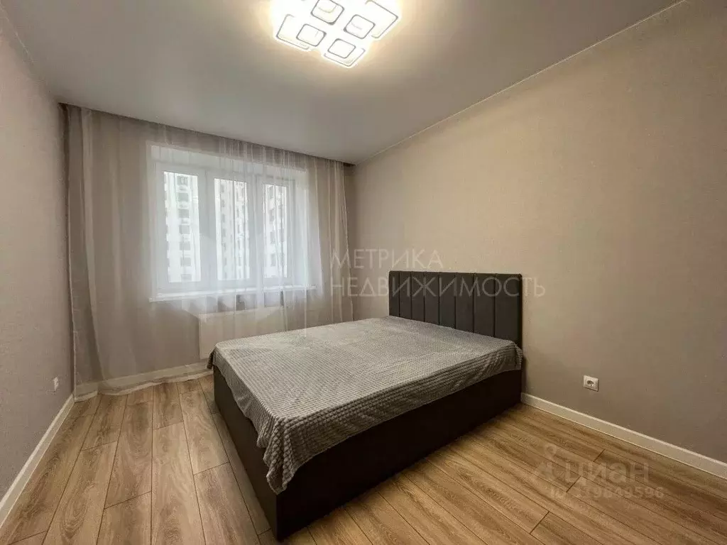 1-к кв. Тюменская область, Тюмень ул. Республики, 204к11 (41.0 м) - Фото 0
