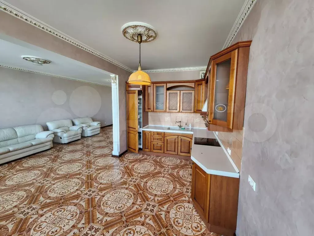 3-к. квартира, 105 м, 10/11 эт. - Фото 0