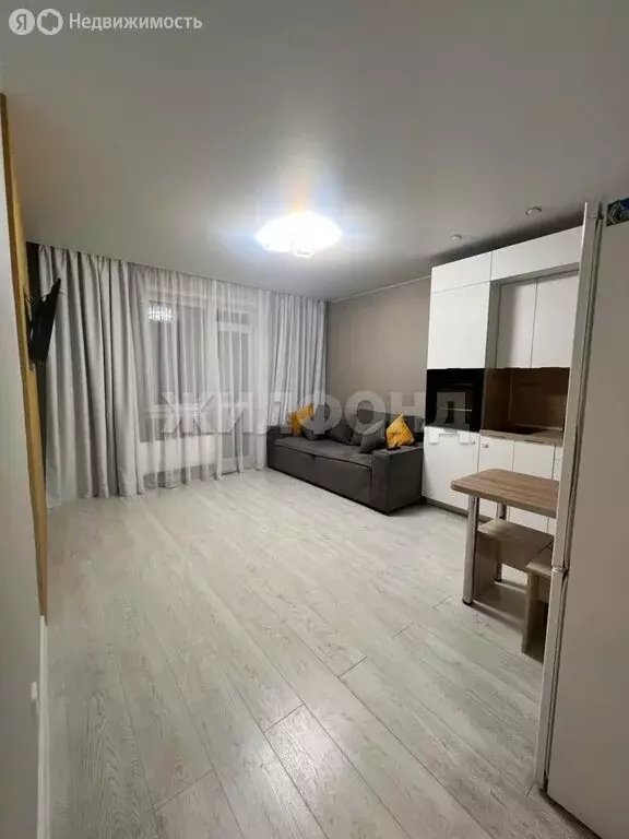 3-комнатная квартира: Новосибирск, улица Титова, 252 (70 м) - Фото 0