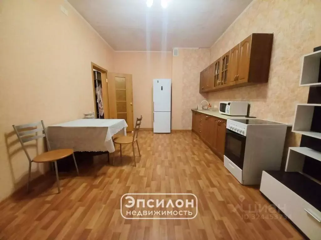 1-к кв. Курская область, Курск просп. Вячеслава Клыкова, 60 (54.8 м) - Фото 1