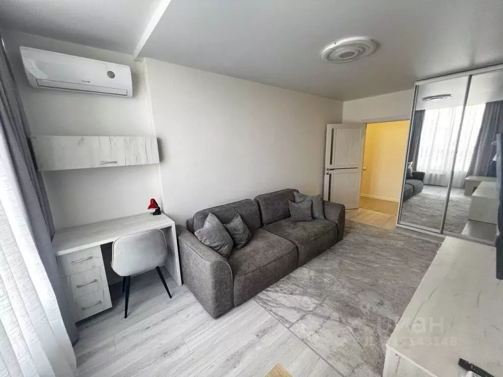 2-к кв. Крым, Симферополь бул. Ленина, 12А (50.0 м) - Фото 0