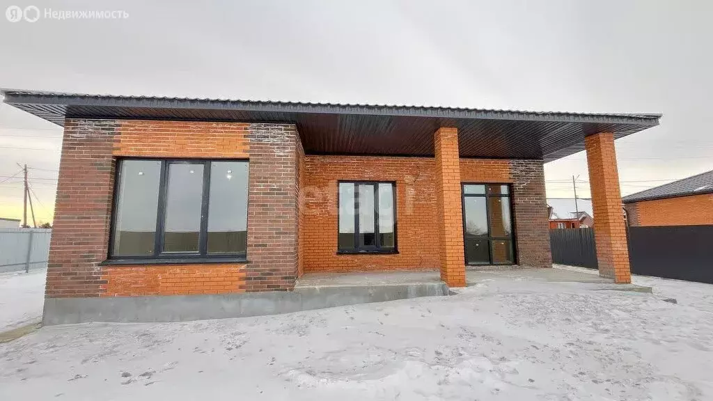 Дом в Мостовский район, станица Ярославская (110 м) - Фото 1