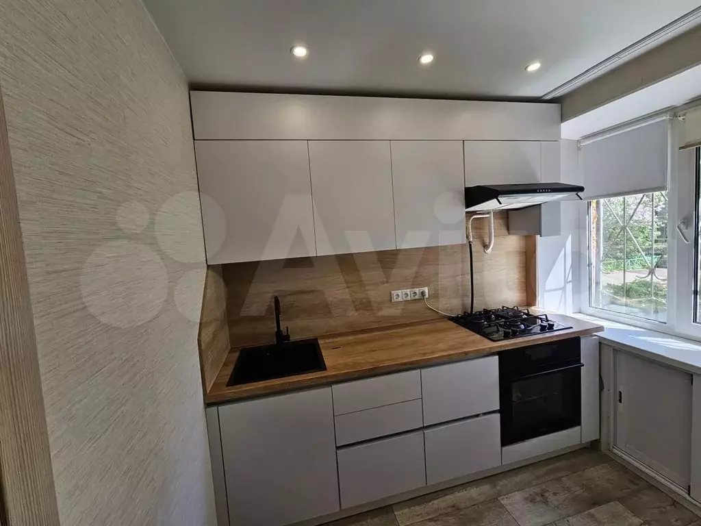 1-к. квартира, 31,6 м, 1/9 эт. - Фото 0