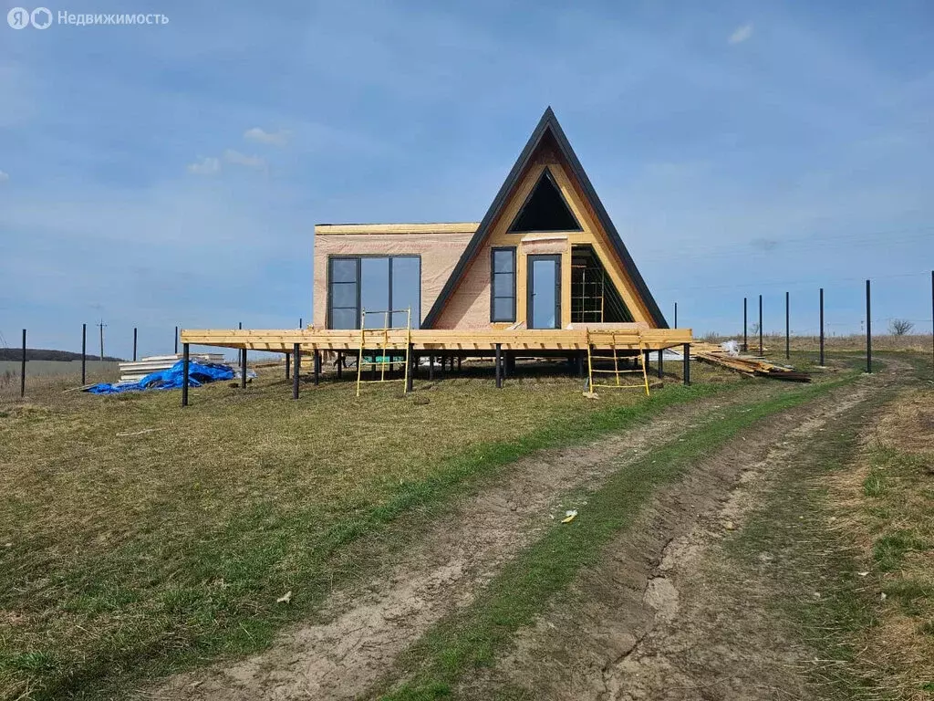 Дом в Рамонский район, село Русская Гвоздёвка (60 м) - Фото 1