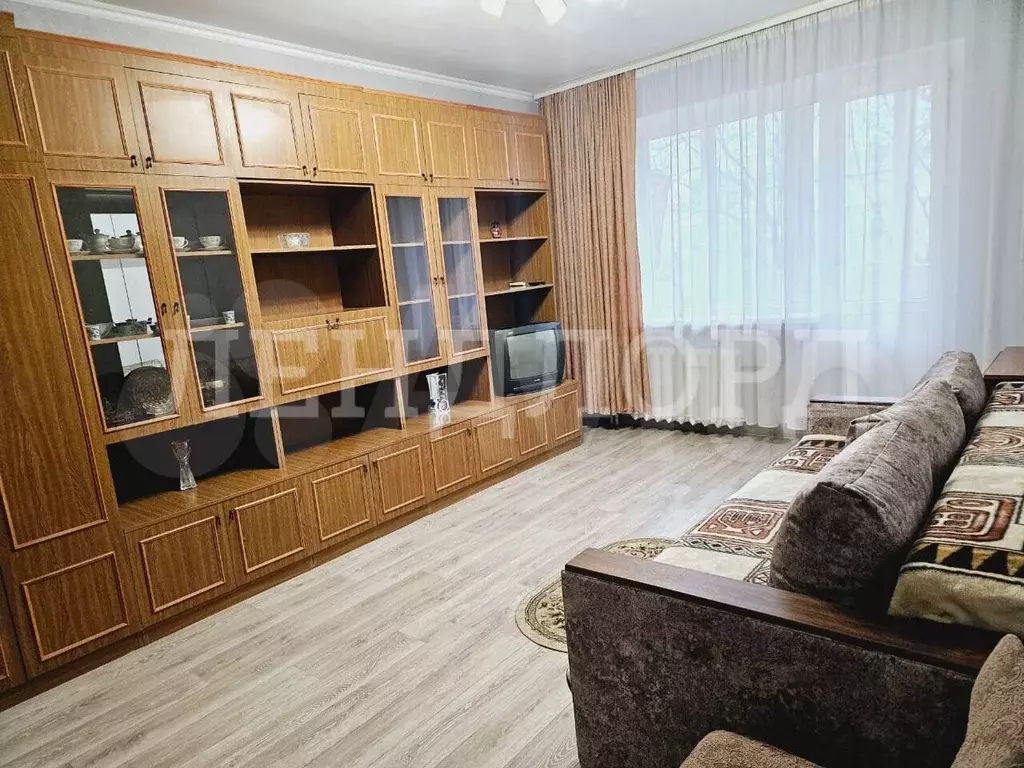 1-к. квартира, 37 м, 4/9 эт. - Фото 1