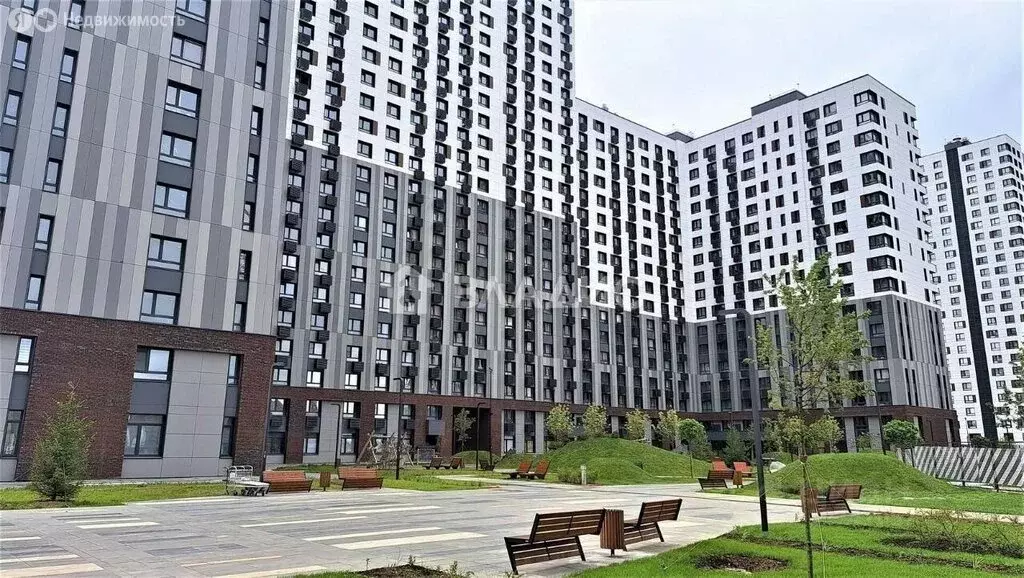 3-комнатная квартира: Московский, улица Никитина, 11к1 (97.1 м) - Фото 1