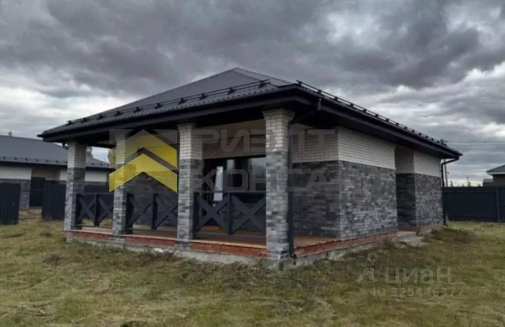 Дом в Омская область, Омский район, Чернолучинский дп  (100 м) - Фото 1