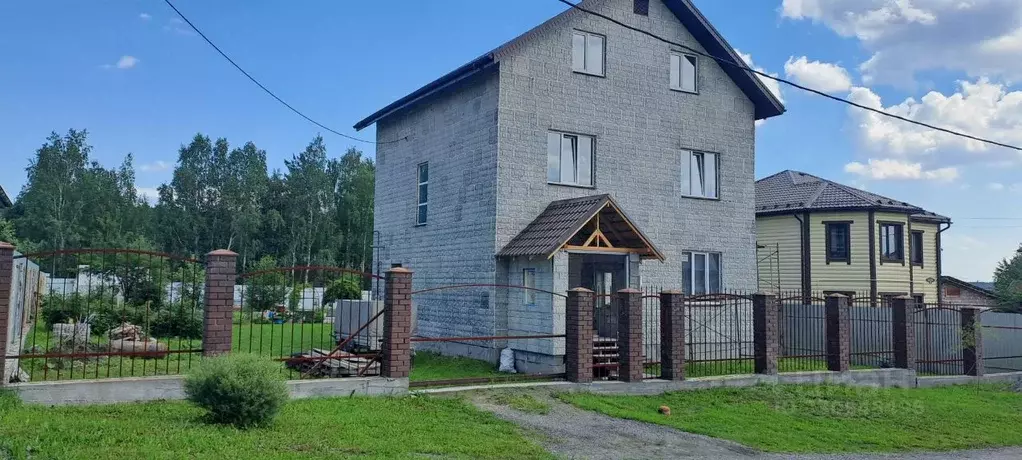 Дом в Свердловская область, Среднеуральск муниципальный округ, пос. ... - Фото 1